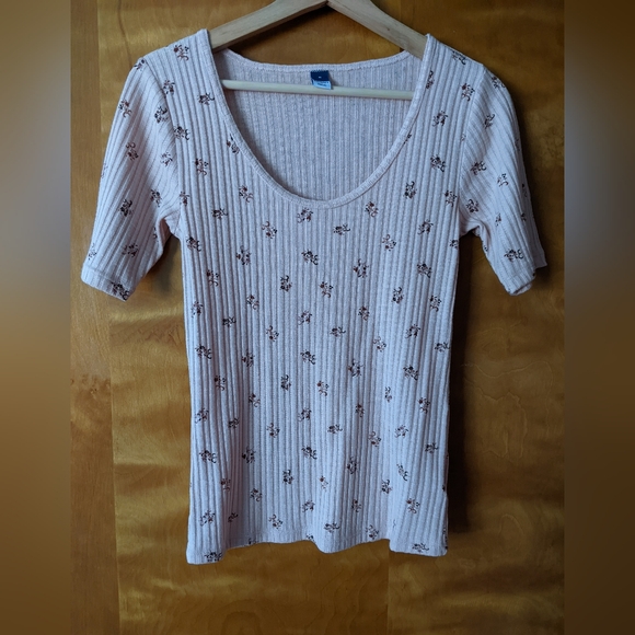 Old Navy Floral Print Fitted Elbow-Sleeve Rib-Knit T-Shirt - Picture 2 of 4